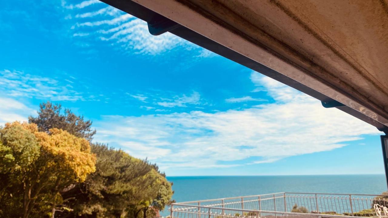 Family Marine Apartment With Sea View Dawlish Εξωτερικό φωτογραφία